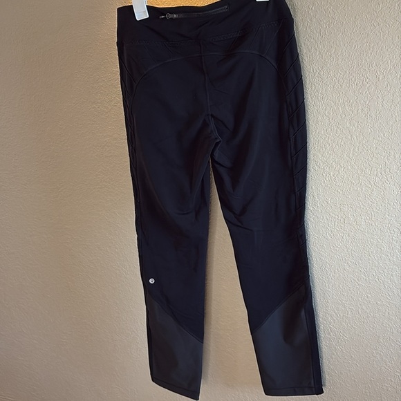 Lululemon Athletica Black and gray Leggings/ Size 8 - Picture 6 of 10